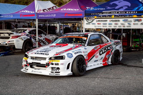 URAS Nissan Skyline R34 (ER34) x Shorin Hood Catch Stay
