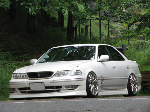 URAS Toyota Mark II (JZX100) Style L Side Skirts