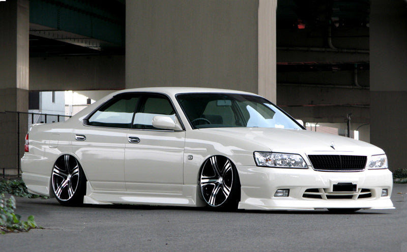 URAS Nissan Laurel (C35) Medalist Kouki Headlight Eyelines