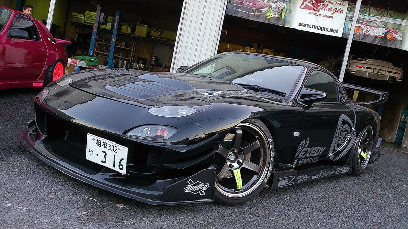R Magic Mazda RX-7 (FD3S) RE Quarter Wide Rear Fenders (N1 Rear Bumper)