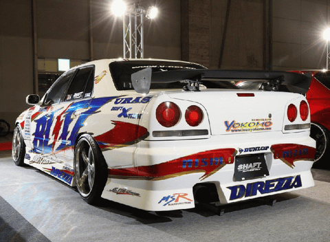 URAS Nissan Skyline R34 (ER34) D1 Spec Front Wide Fenders