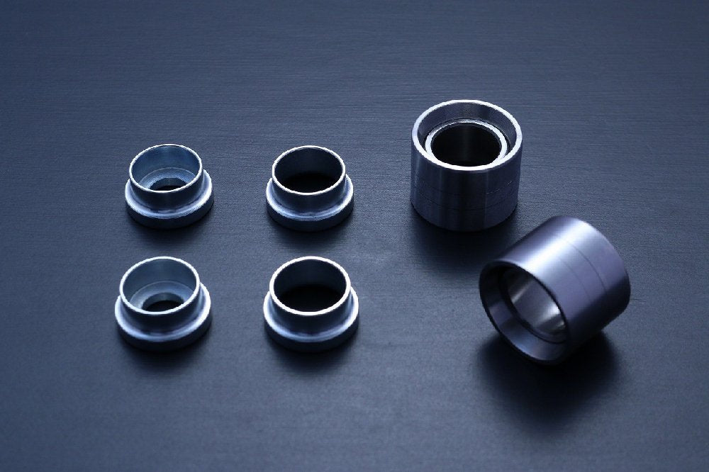 D-Max Nissan Silvia / 180SX / Skyline Super Street Rear Lower Brackets with Pillow Balls Fitted, Pair