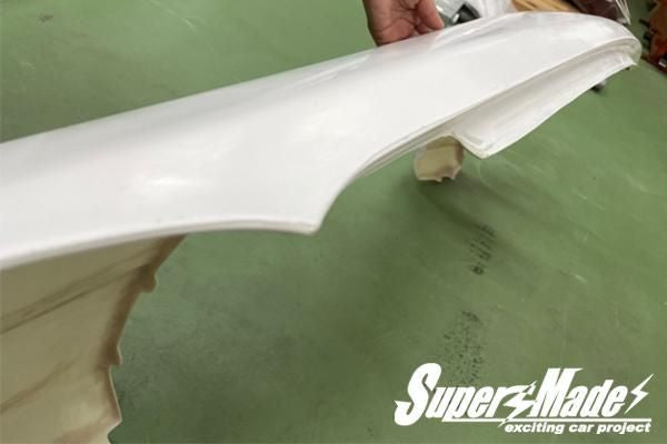 SuperMade Nissan 180SX (RPS13) Factory Shape Front Fenders