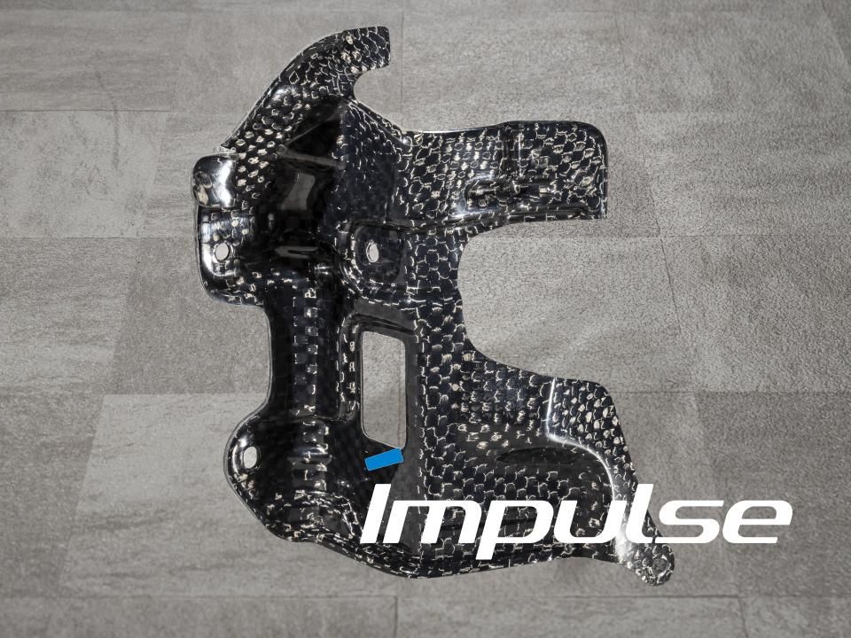 IMPULSE Toyota Corolla Levin / Trueno (AE86) Dry Carbon Front Fender (One Side)