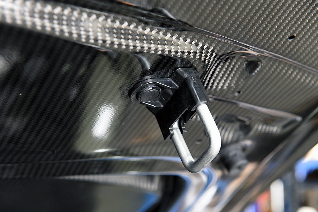 top-secret-r35-m17-dry-carbon-aero-bonnet