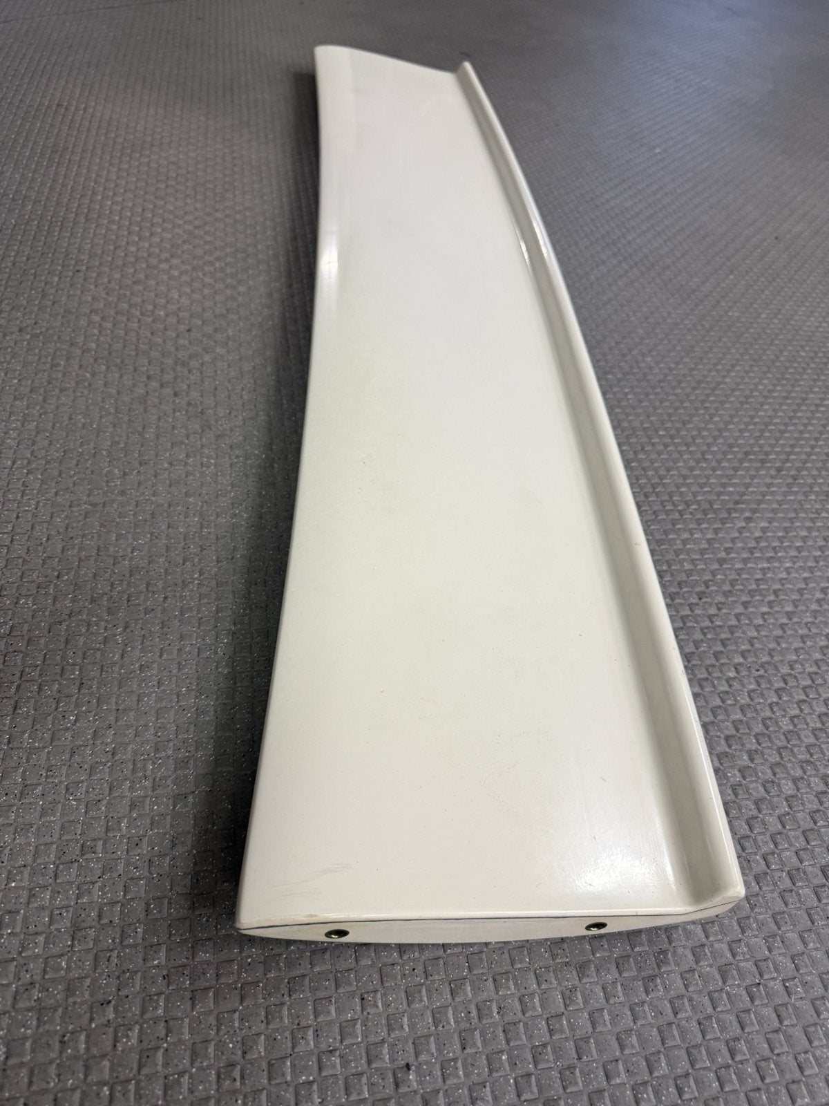 Do-Luck Nissan Skyline GT-R (BCNR33) Rear Wing Flap