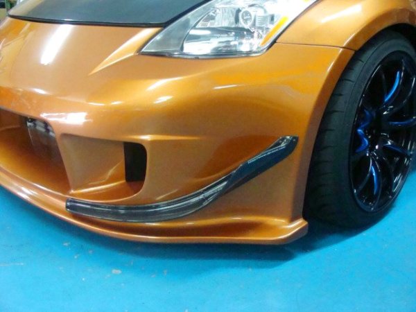 Do-Luck Nissan Fairlady Z (350Z / Z33) Carbon Front Bumper Canards