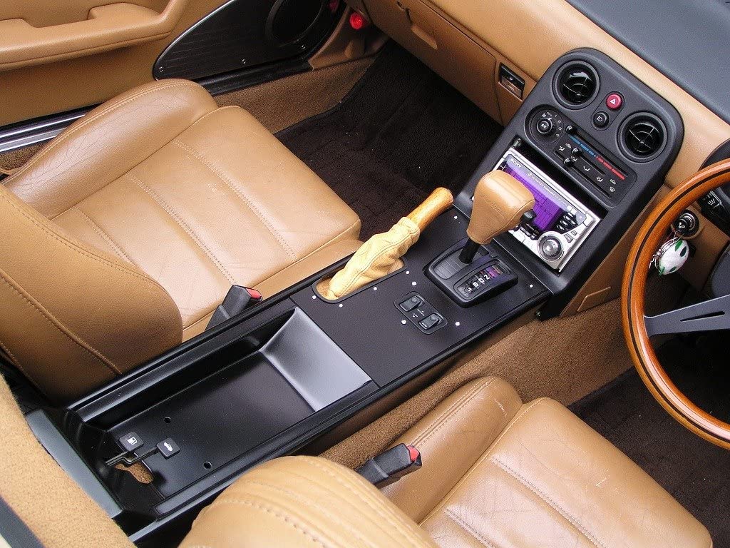 ZOOM ENGINEERING Mazda Roadster (NA6 / NA8) Trad Style Console (Manual, Black Synthetic Leather)