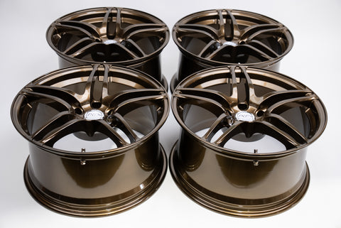 Yokohama AVS Model 5 17" 9J +22, 9J +35 (5x114.3)