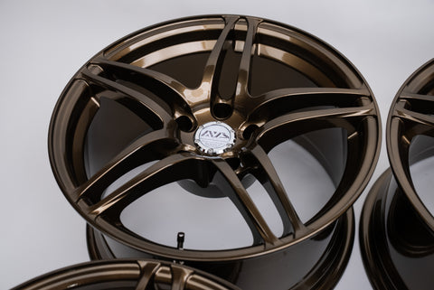 Yokohama AVS Model 5 17" 9J +22, 9J +35 (5x114.3)