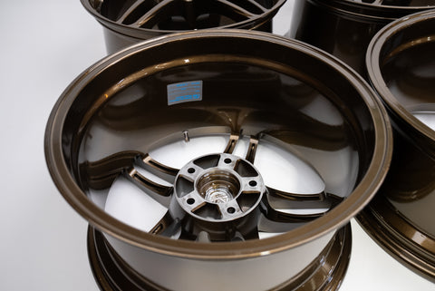 Yokohama AVS Model 5 17" 9J +22, 9J +35 (5x114.3)
