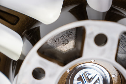 Yokohama AVS Model 5 17" 9J +22, 9J +35 (5x114.3)
