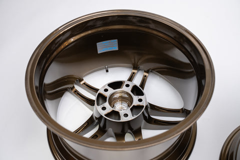 Yokohama AVS Model 5 17" 9J +22, 9J +35 (5x114.3)
