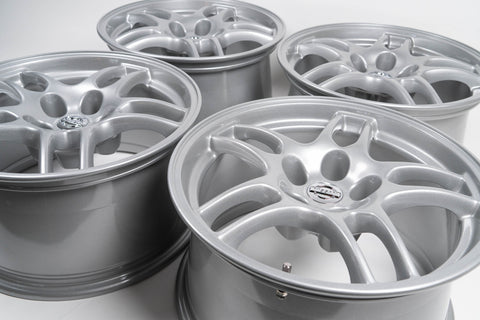 Nissan Skyline R33 GTR 17" 9J +30 (5x114.3)