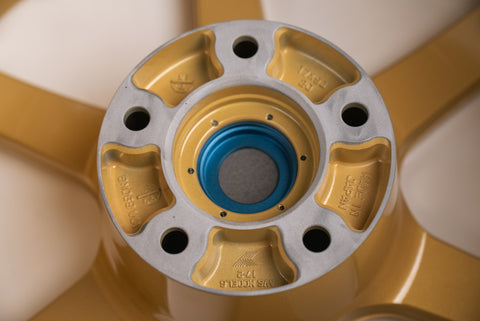 Yokohama AVS Model 6 17" 9J +20 (5x114.3)