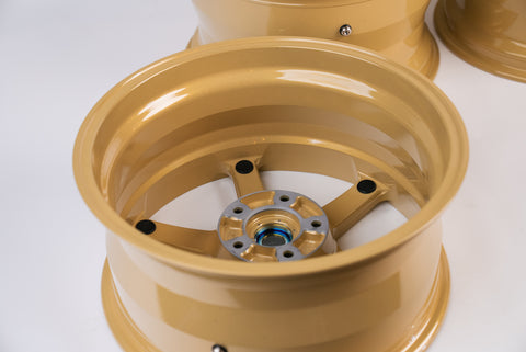 Yokohama AVS Model 6 17" 9J +35, 8J +35 (5x114.3)