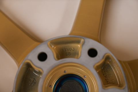 Yokohama AVS Model 6 17" 9J +35, 8J +35 (5x114.3)