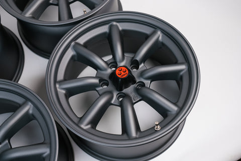 Watnabe F8 16" 8J +35 (5x114.3)