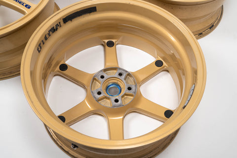 Yokohama AVS Model 6 17" 7J +48 (5x100)