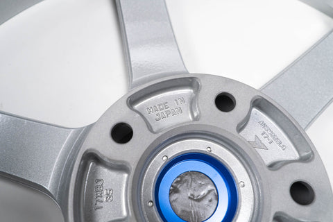 Yokohama AVS Model 6 17" 8J +35, 9J +35 (5x114.3)