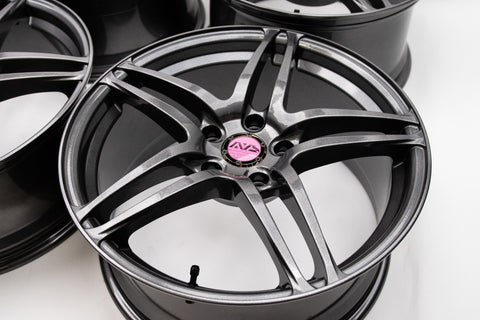 AVS Model 5 18" 9J +35, 8J +38 (5x114.3)