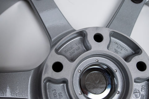 Yokohama AVS Model 6 18" 10J +42, 9J +35 (5x114.3)