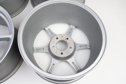 Buddy Club P1 17" 9J +17, 9J +37 (5x114.3)