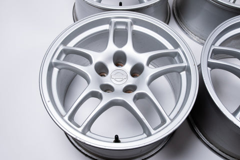 Nissan Skyline R33 GTR 17" 9J +30 (5x114.3)