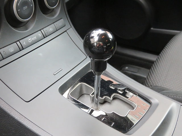ZOOM ENGINEERING Universal Gated Automatic Shift Knob (M8 x 1.25)