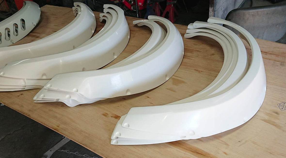Crystal Body Yokohama Toyota Corolla Levin / Trueno (AE86) Over Fenders (Levin and Trueno)