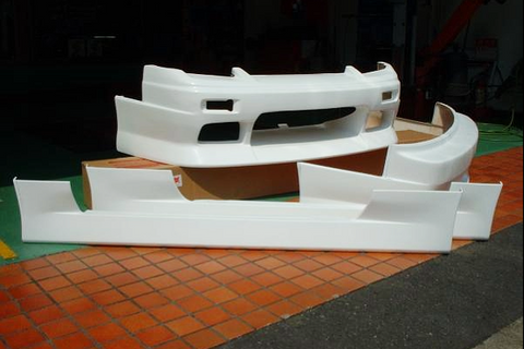Nissan 180SX (RPS13) US Racing Sports Body Kit