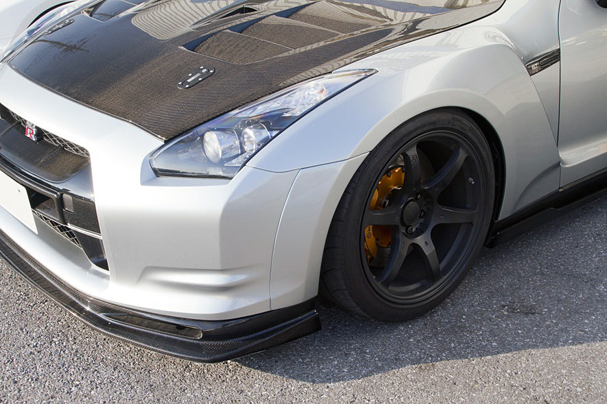 Top Secret R35 Front Wide Fenders TYPE 1