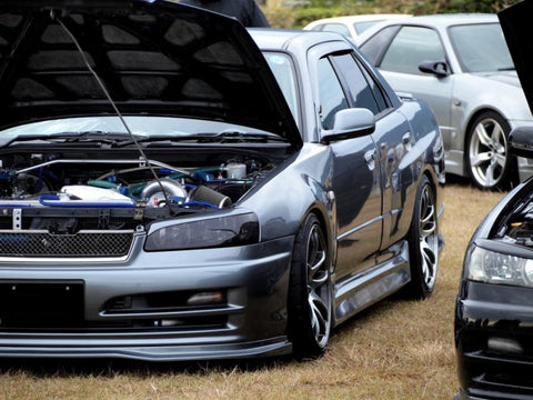 URAS Nissan Skyline R34 (ER34) Type R Front and Rear Fender Set (4 Door)