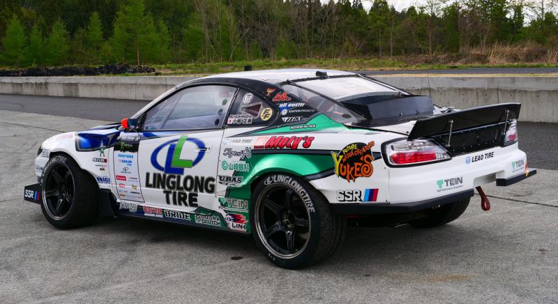 URAS Nissan Silvia S15 Type GT Side Skirts