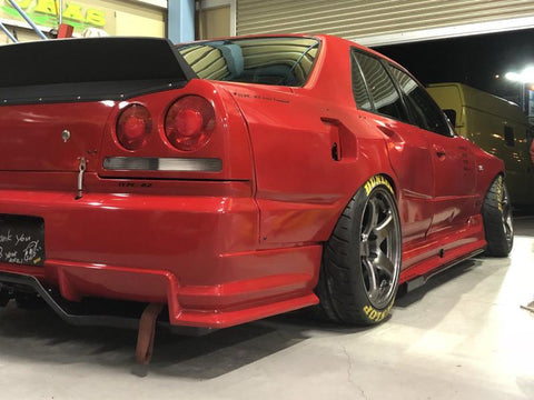 URAS Nissan Skyline R34 (ER34) Type RZ Front Fenders (+75mm)