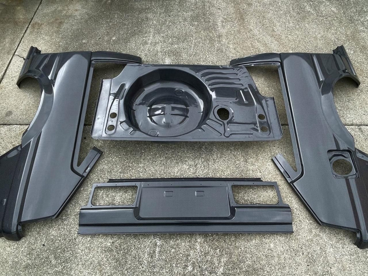 IMPULSE Toyota Corolla Levin / Trueno (AE86) Dry Carbon Rear Floor Panel