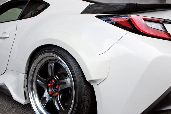 Garage Vary Toyota GR86 / Subaru BRZ (ZN8 / ZD8) Rear Over Fenders (FRP)