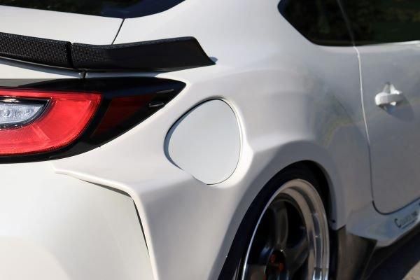 Garage Vary Toyota 86 / Subaru BRZ (ZN6 / ZC6) Nanchatte Blister Fenders