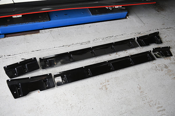 Top Secret R35 Side Diffusers Ver.2 MY17 Bracket
