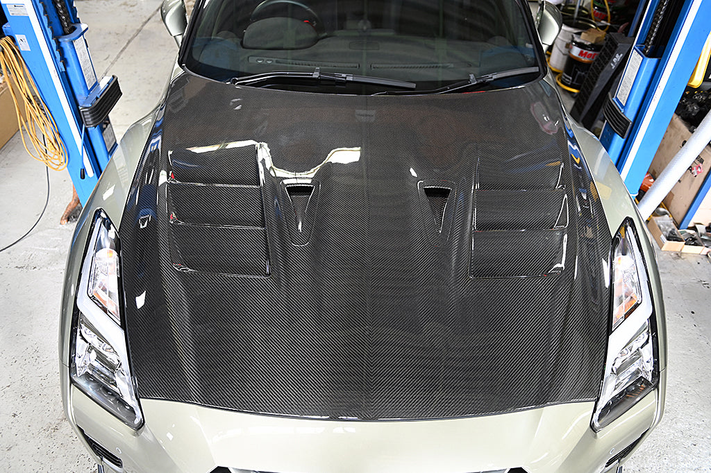 Top Secret R35 M17 Dry Carbon Aero Bonnet