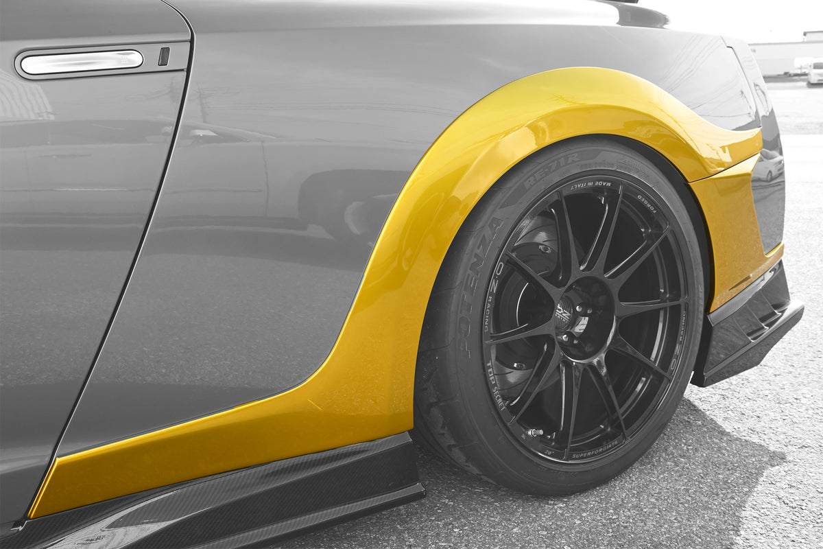 Top Secret R35 M17 Rear Over Fenders