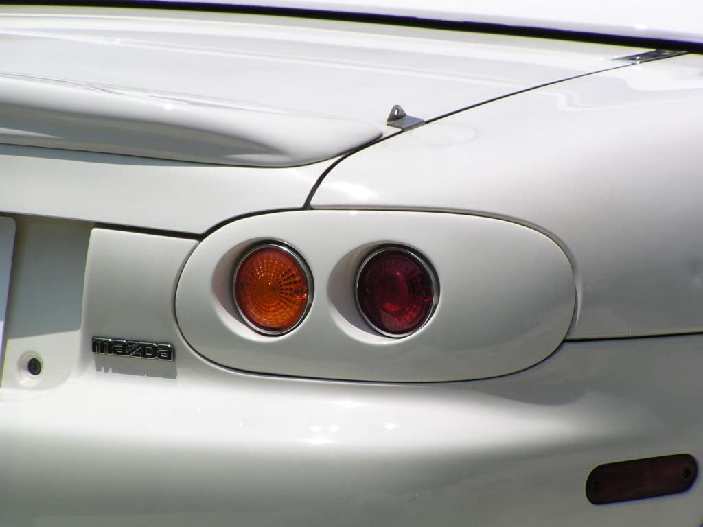 ZOOM ENGINEERING Mazda Roadster (NB1 / NB2) Mazda NB Roadster FRP Tail Lamp Kit (Unpainted)