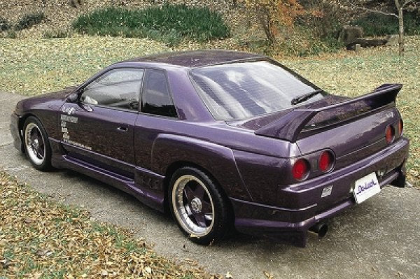 Do-Luck Nissan Skyline (HCR32) Over Fender T-1