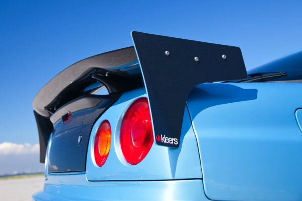 Do-Luck Nissan Skyline GT-R (BNR34) Low Mount Wing