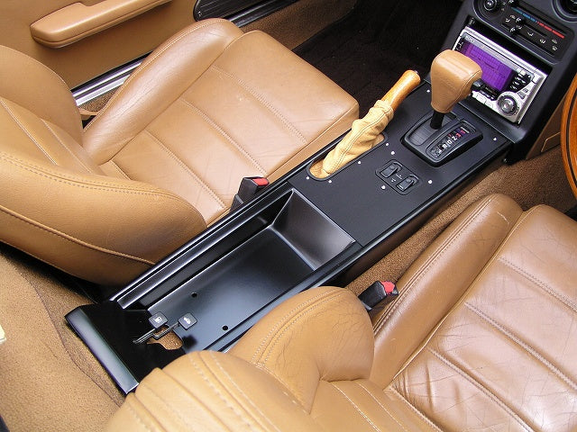 ZOOM ENGINEERING Mazda Roadster (NA6 / NA8) Trad Style Console (Automatic, Black Synthetic Leather)