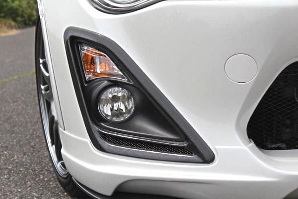 Garage Vary Toyota 86 / Subaru BRZ (ZN6 / ZC6) 86 Zenki License Plate Relocation Panel (Carbon)