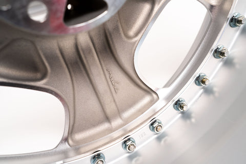 SSR アグルストラッセ 18インチ 9.5J +30、8.5J +30 (5x114.3)