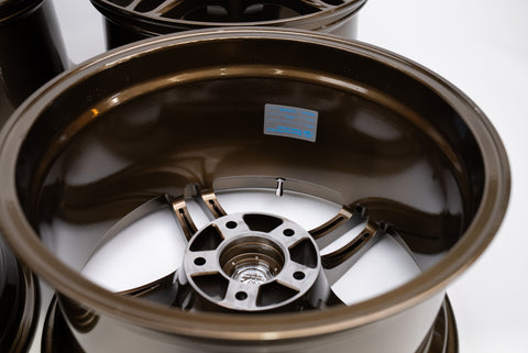 Yokohama AVS Model 5 17" 9J +22, 9J +35 (5x114.3)