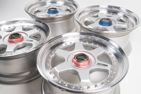 Racing Beat RB-02 17" 8J +35, 9J +35 (5x114.3)