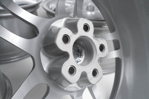 Nissan Skyline R33 GTR 17" 9J +30 (5x114.3)